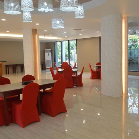 Airport Avenue Hotel Gyogon Dış mekan fotoğraf