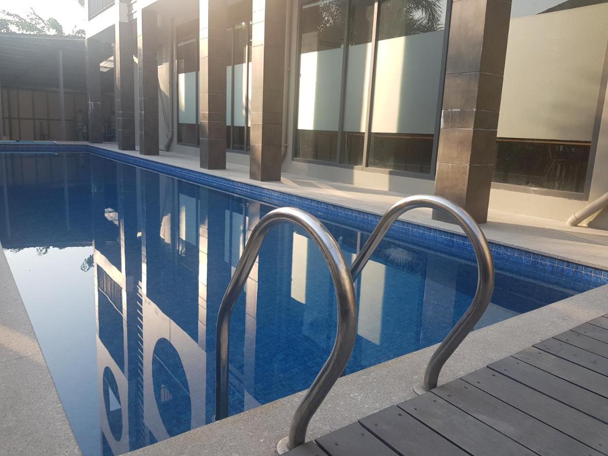 Airport Avenue Hotel Gyogon Dış mekan fotoğraf