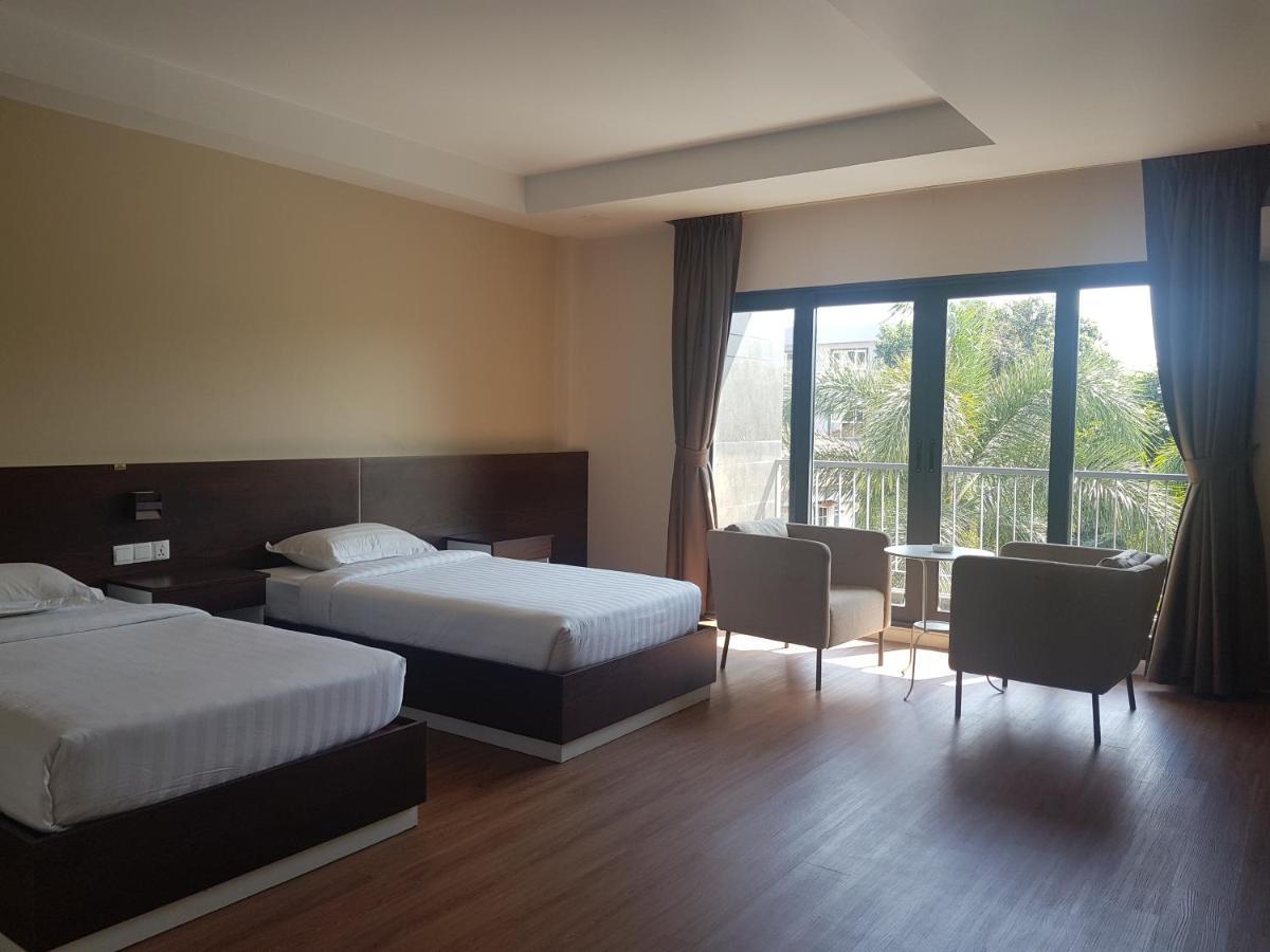 Airport Avenue Hotel Gyogon Dış mekan fotoğraf