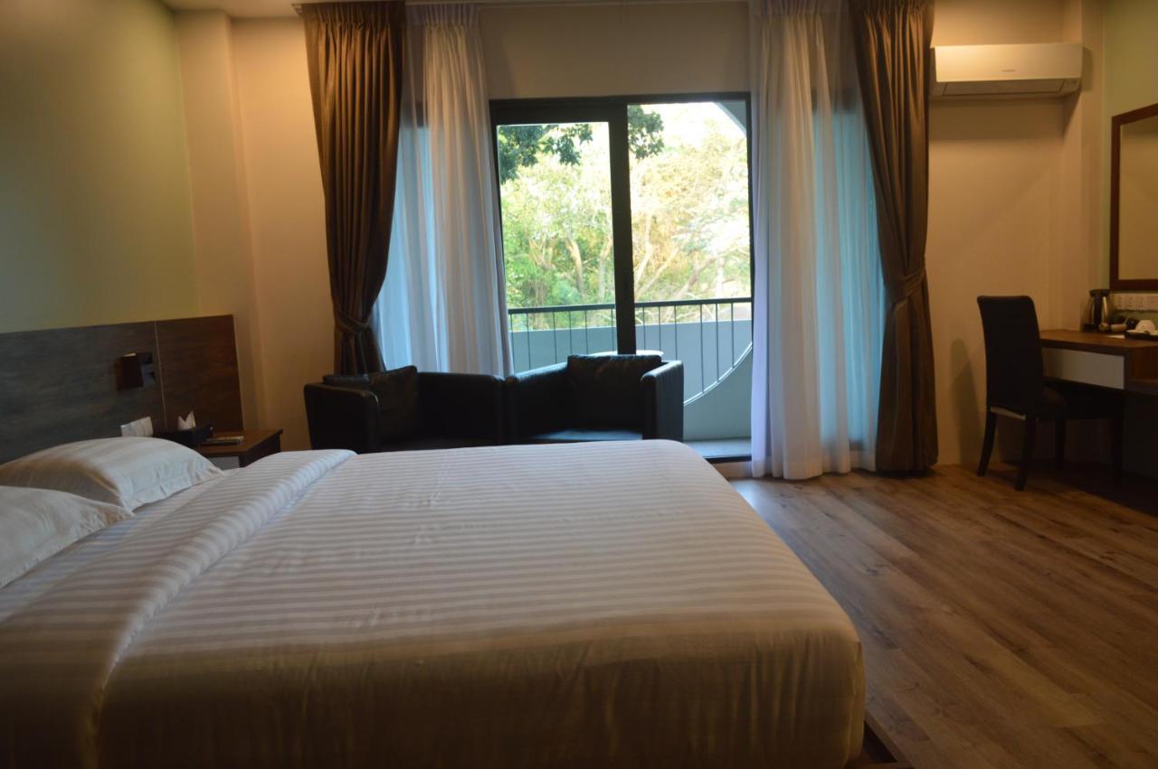 Airport Avenue Hotel Gyogon Dış mekan fotoğraf